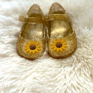 Old Navy Gold Glitter Kids Sandals with Sunflower Accent-LIKE NEW!